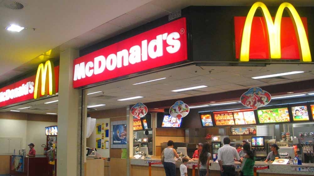 McDonald’s România oferă 1.000 de locuri de muncă, cu program flexibil